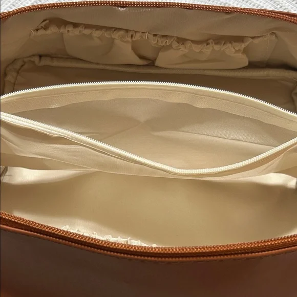 NEW Large Travel Makeup Bag - Black or Tan - Picture 12 of 16